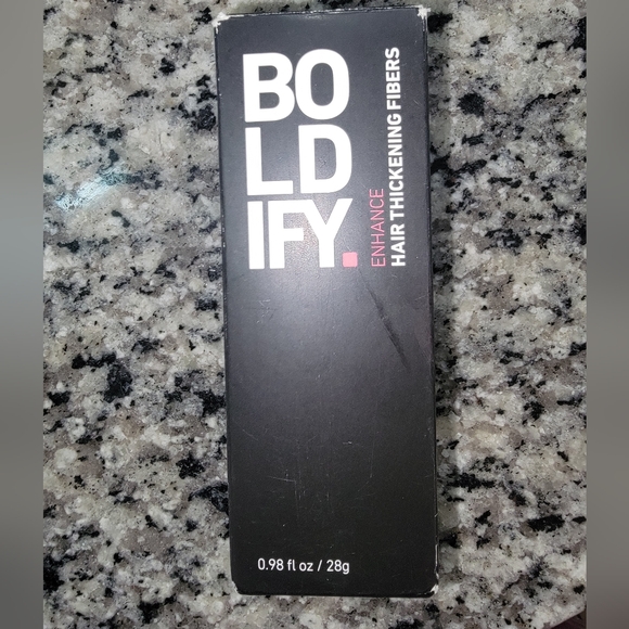 Boldify dark brown hair fibers - Picture 5 of 10